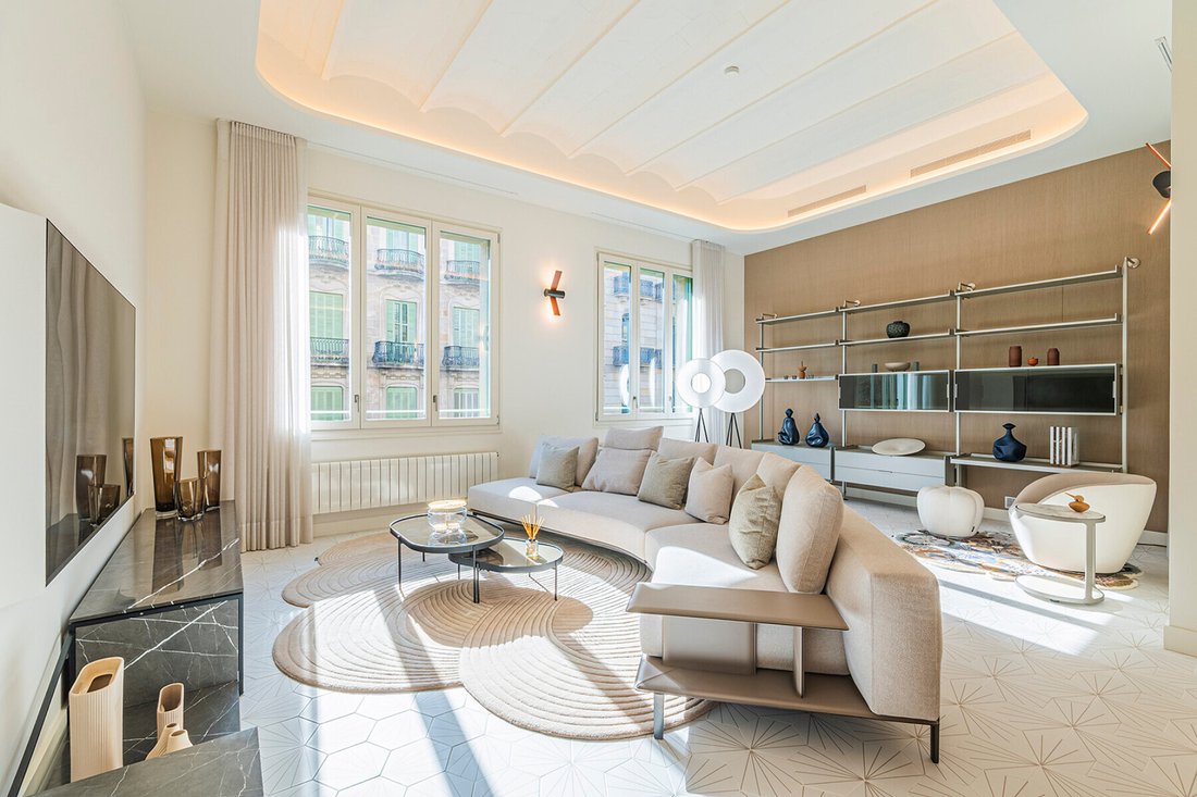Apartment in Eixample, Barcelona, Spain 2 - 17355210
