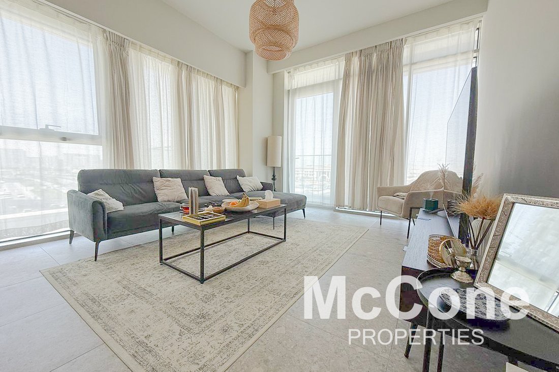 Apartment in Hadaeq Sheikh Mohammed Bin Rashid, Dubai, United Arab Emirates 1 - 17347369