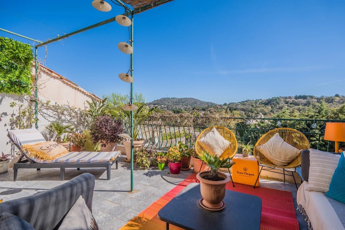 House in La Garde-Freinet, Provence-Alpes-Côte d'Azur, France 3 - 17346939