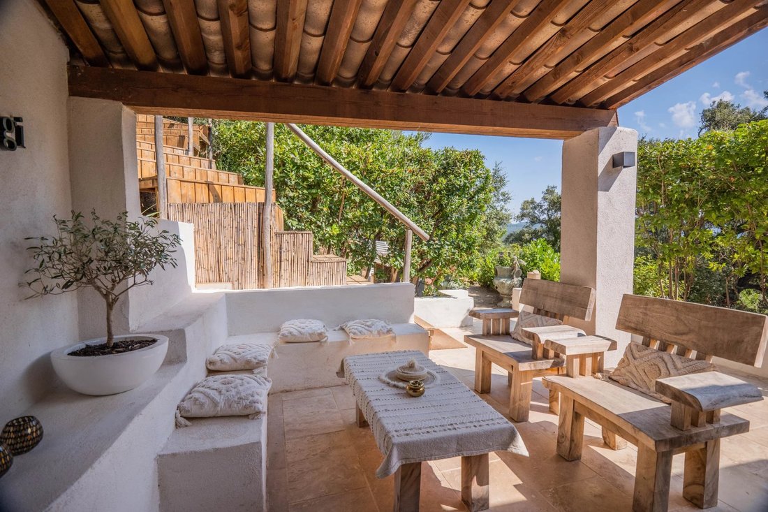 Villa in La Garde-Freinet, Provence-Alpes-Côte d'Azur, France 2 - 17347002