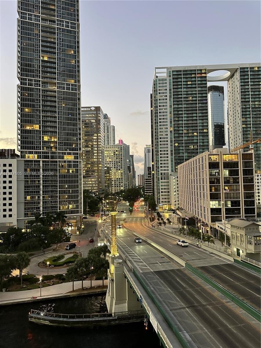 Condo in Miami, Florida, United States 4 - 17353944