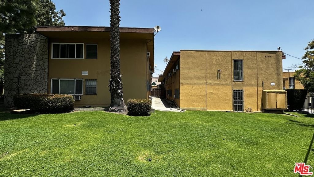 Los Angeles, California, United States 4 - 17354337