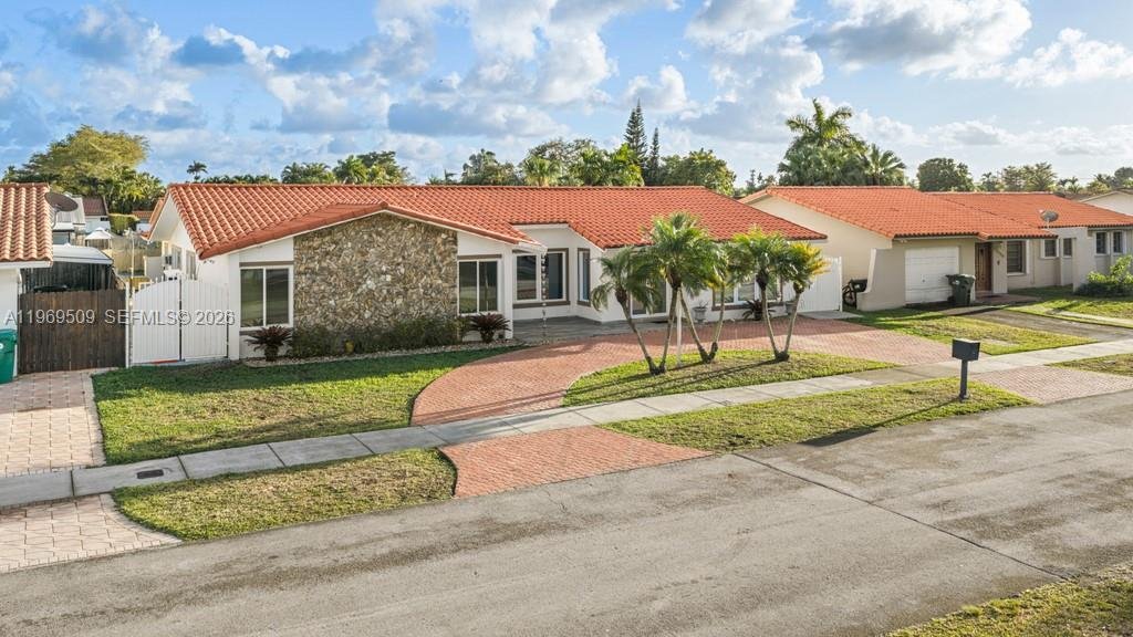 House in Miami, Florida, United States 2 - 17350280
