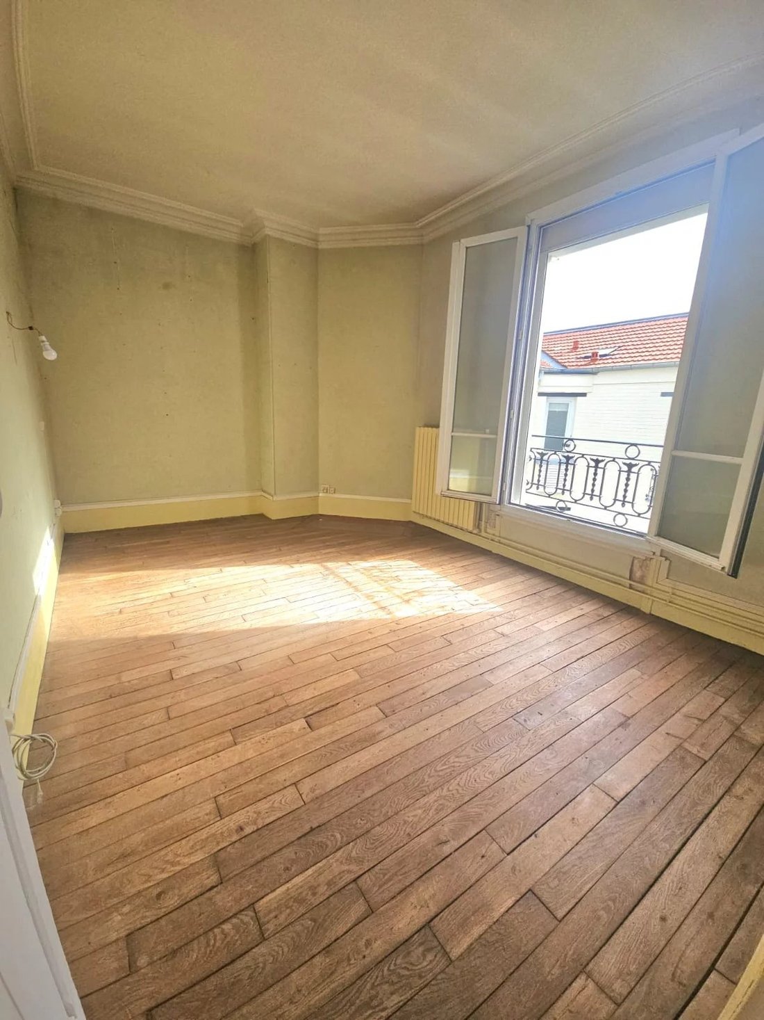 Apartment in Arrondissement of Bobigny, Ile-de-France, France 4 - 17339948