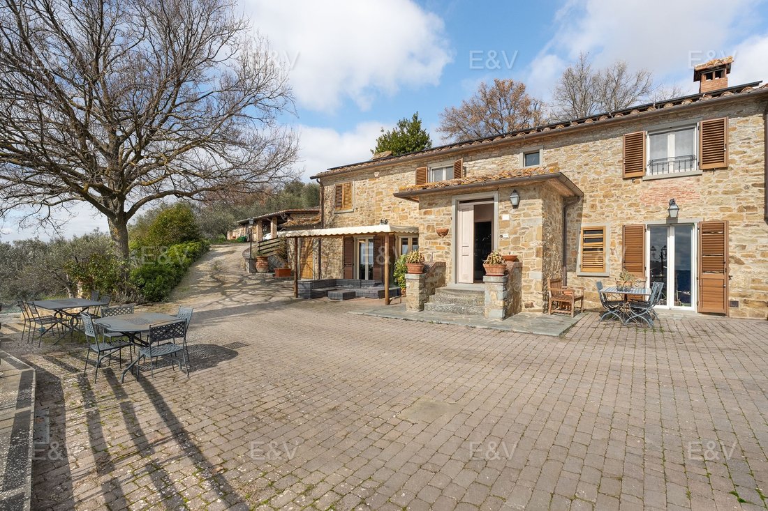 Villa in Center, Arezzo, Tuscany 3 - 17354931
