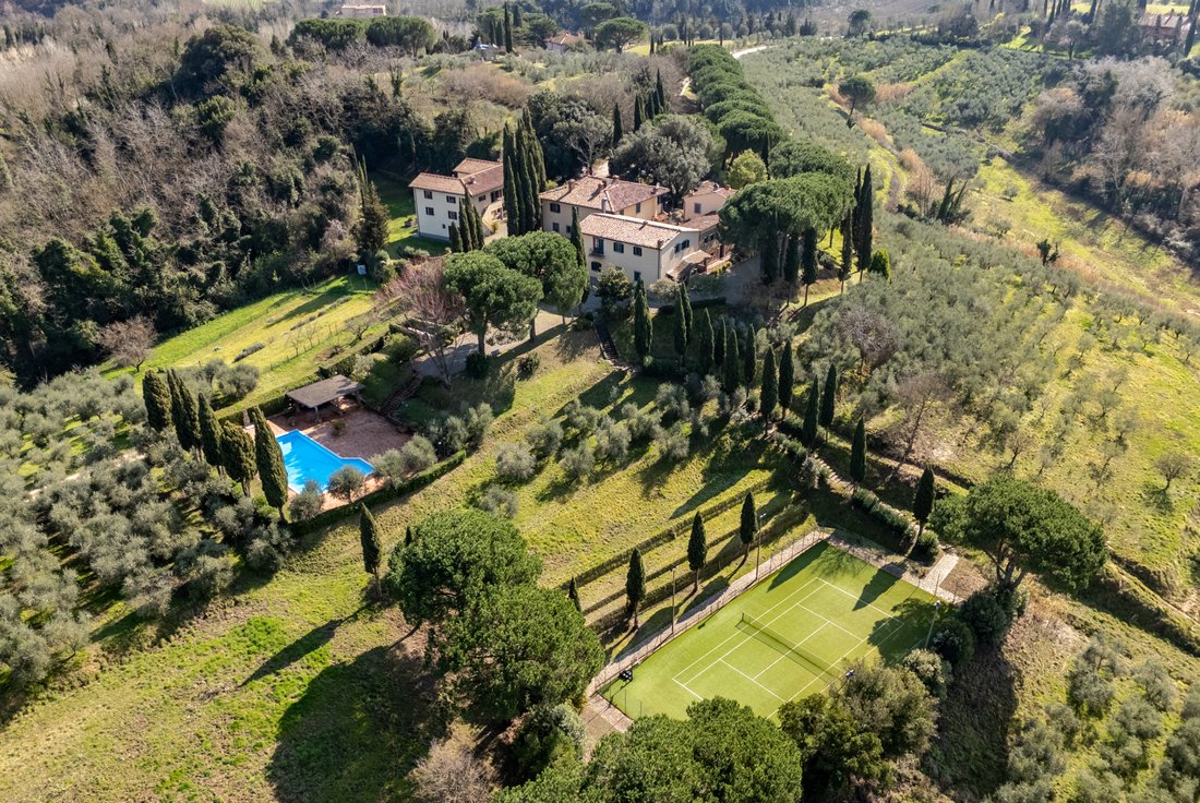Estate in Casciana Terme Lari, Tuscany, Italy 1 - 17356003