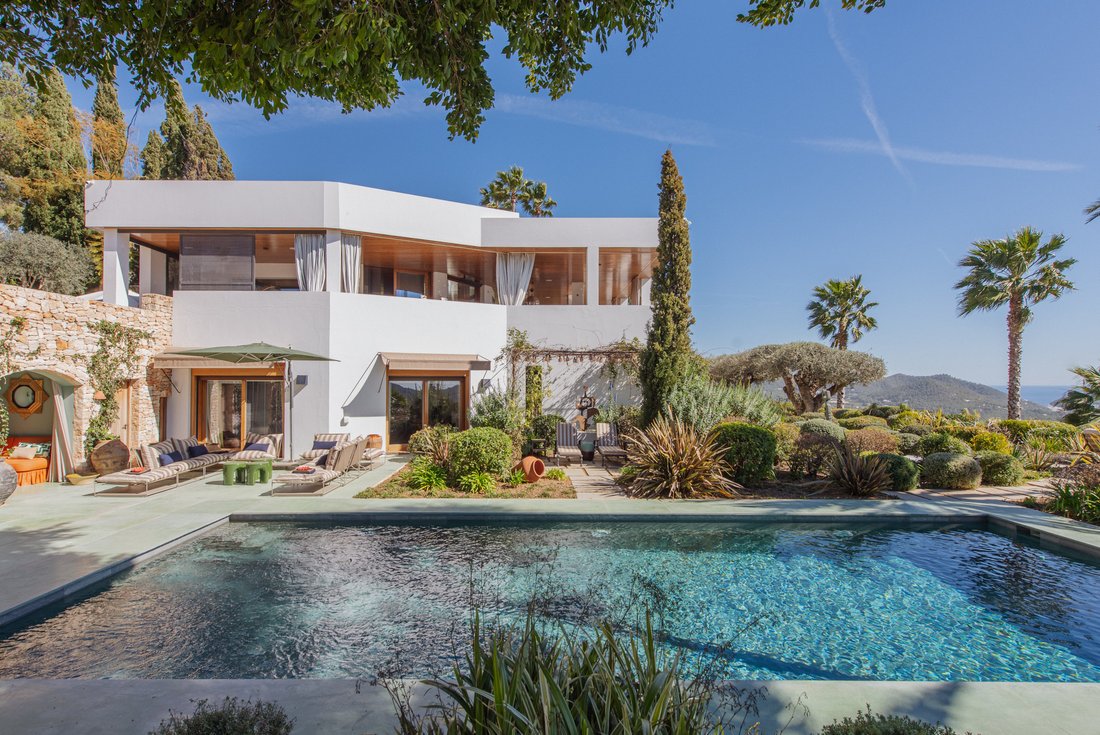 Villa in Santa Eularia des Riu, Balearic Islands, Spain 4 - 17356004