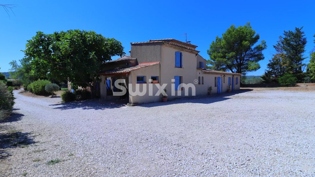 Cucuron, Provence-Alpes-Côte d'Azur, France 4 - 16204049