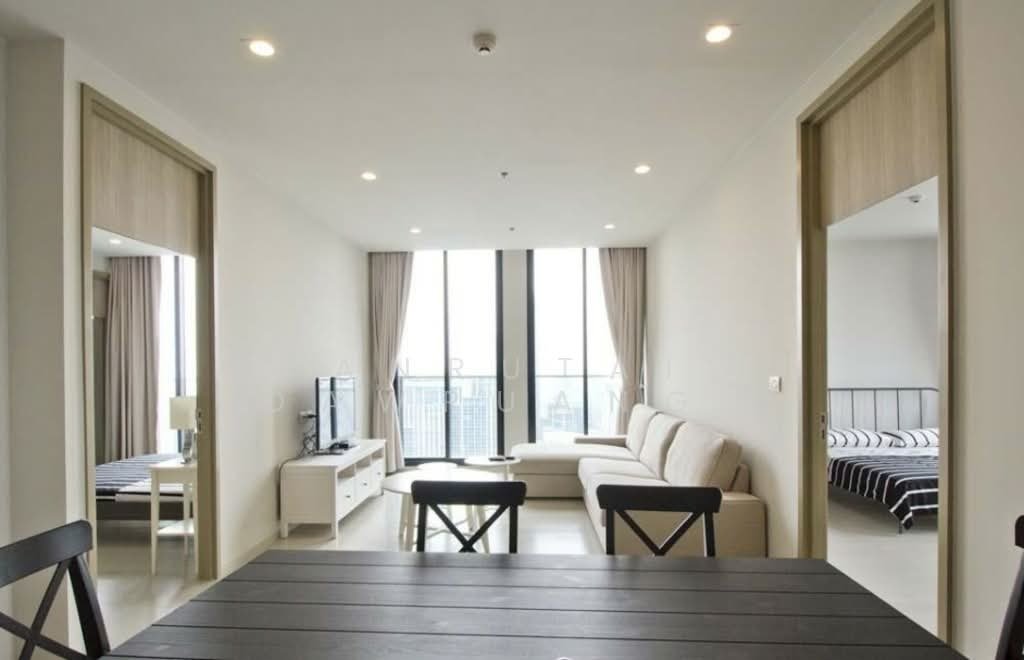2 Bedroom Condo for sale at Noble Ploenchit