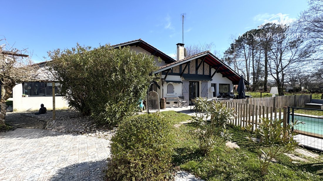 Estate in Nord Est, Andernos-les-Bains, France 1 - 17367089