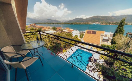 Villa in Krašići, Tivat Municipality, Montenegro 1
