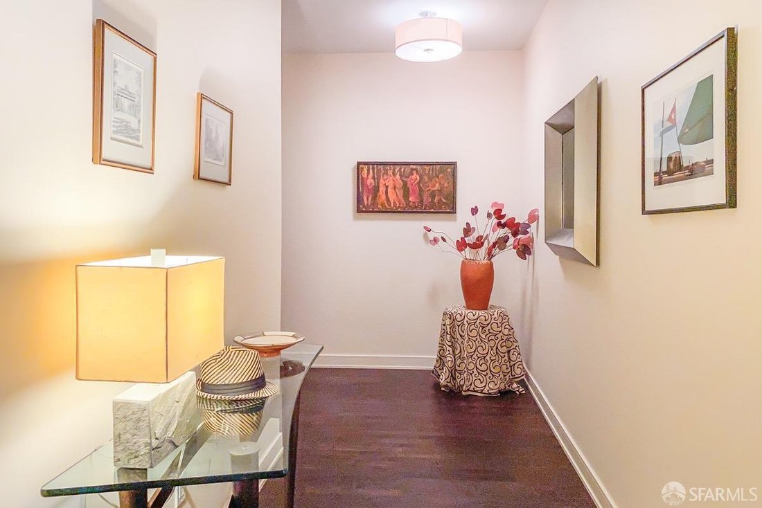 Condo in San Francisco, California, United States 4 - 17356305
