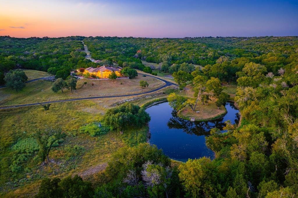 Farm Ranch in Kerrville, Texas, United States 1 - 17367576