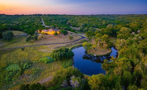 Farm Ranch in Kerrville, Texas, United States 1