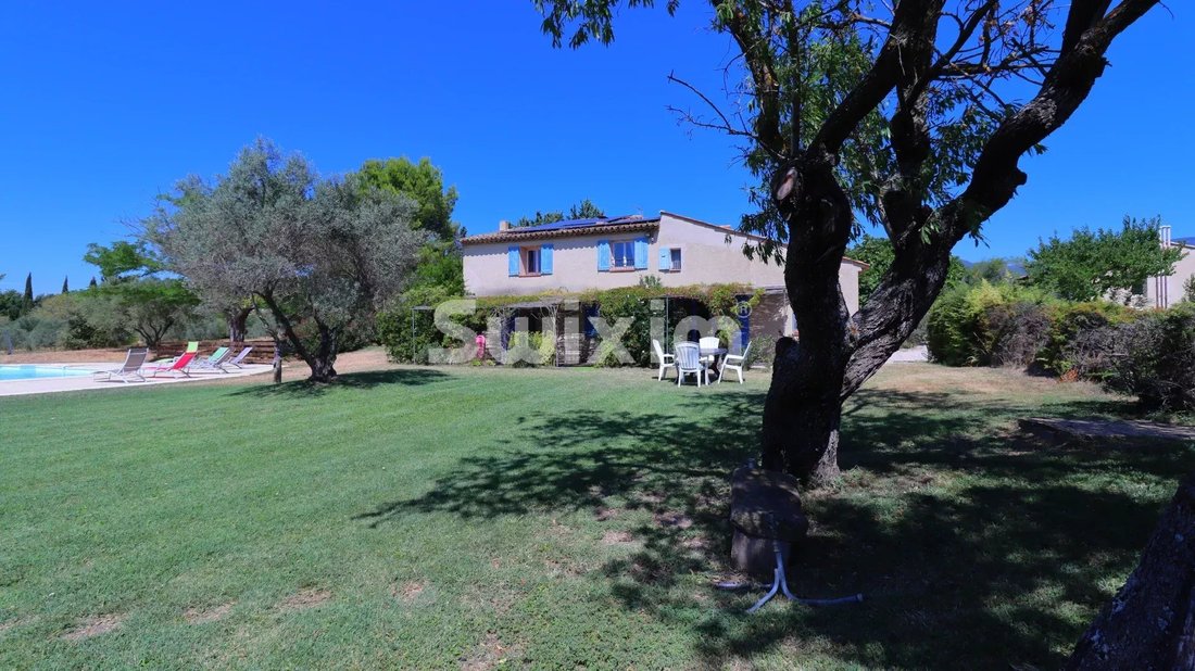 Cucuron, Provence-Alpes-Côte d'Azur, France 2 - 16204049
