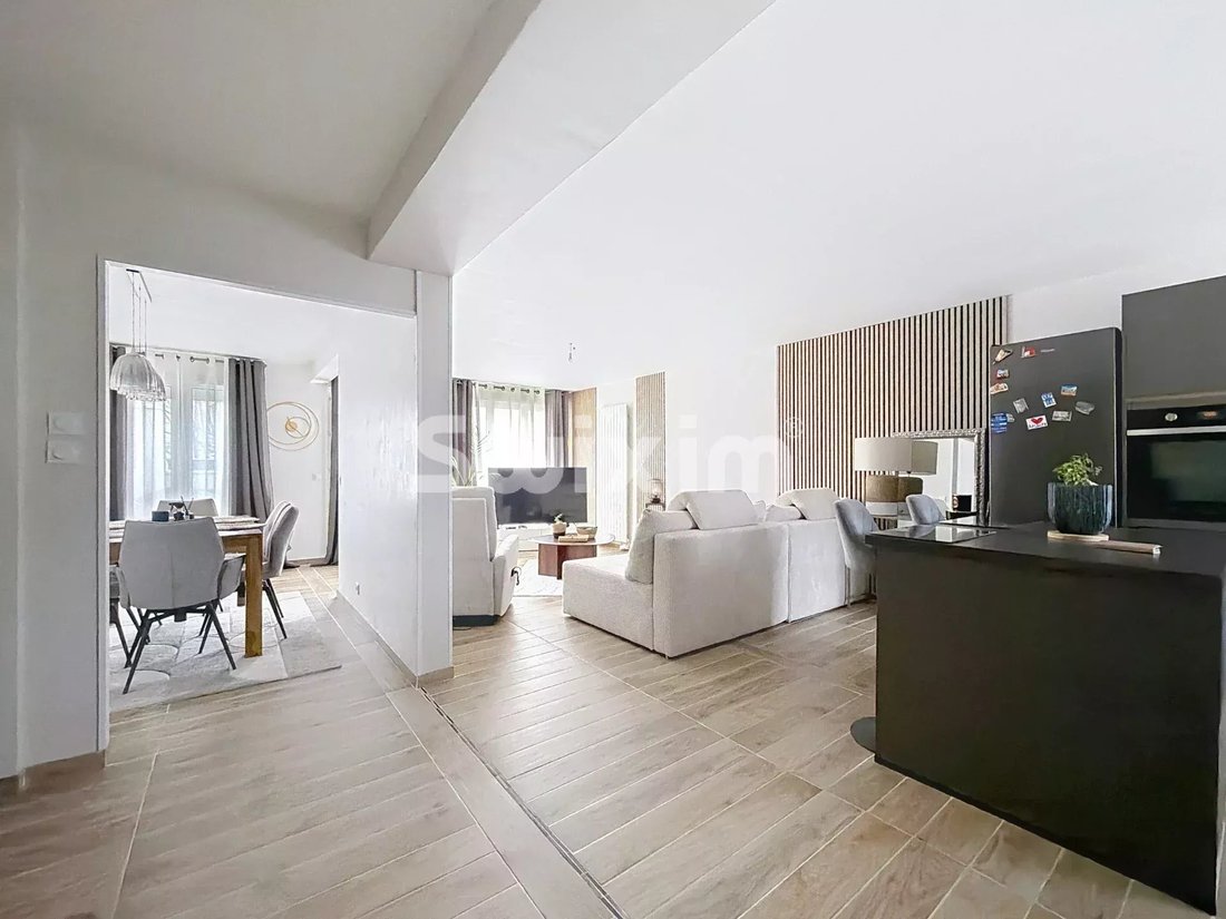 Apartment in Est, Gex, France 4 - 15566988