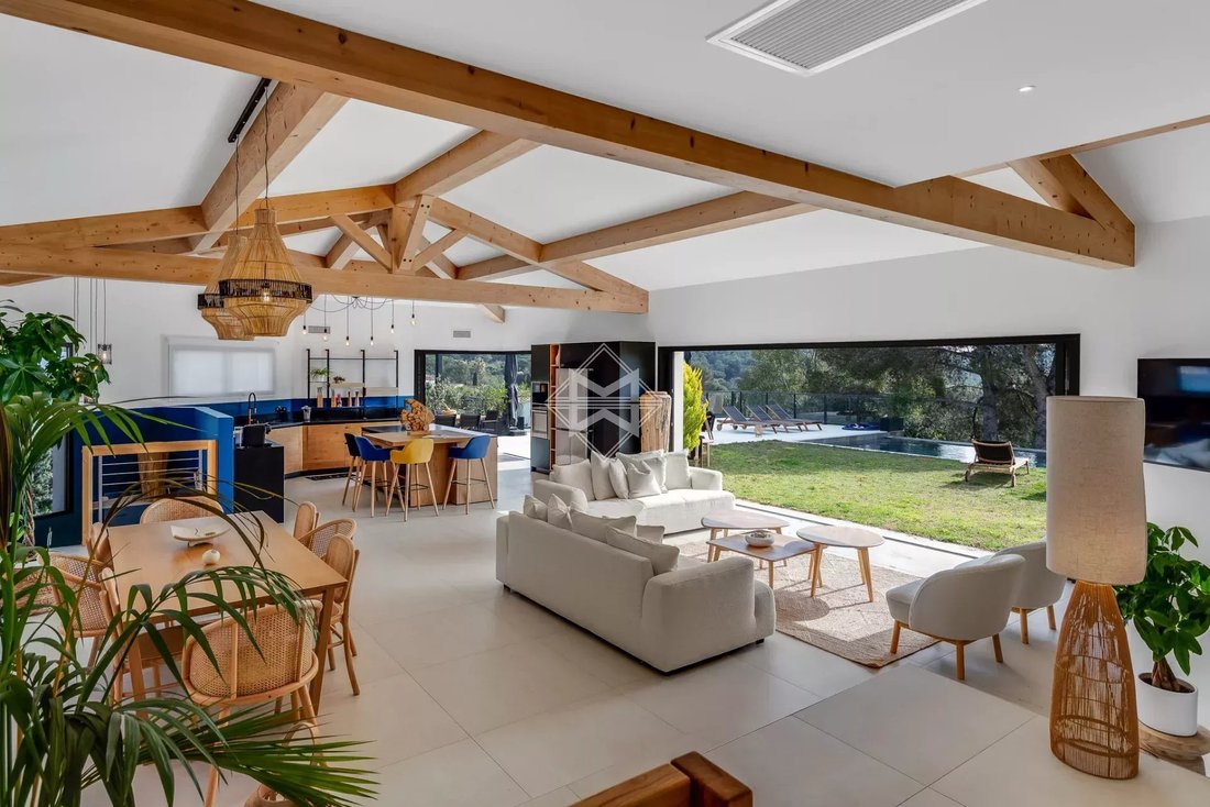 Villa in La Croix-Valmer, Provence-Alpes-Côte d'Azur, France 5 - 14968977