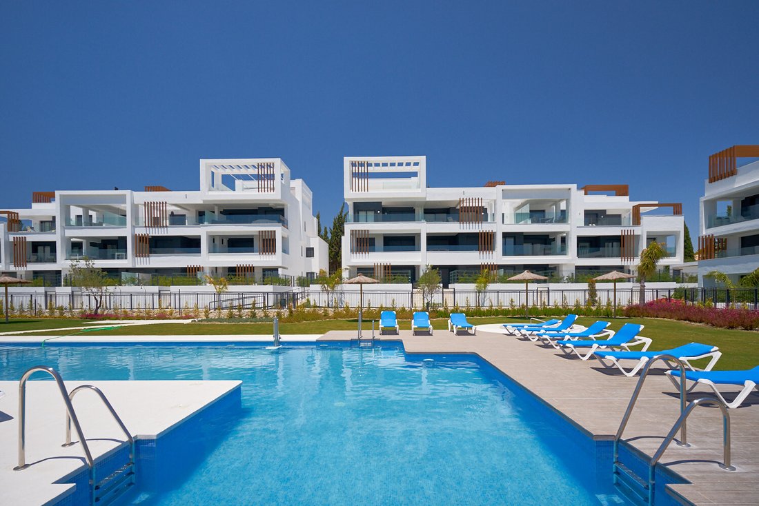 Apartment in Cancelada, Estepona, Andalusia 5 - 17371874