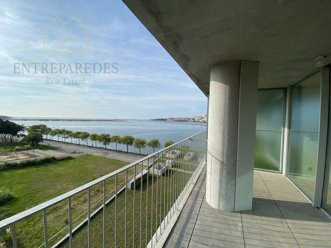 Appartement à Santa Marinha et Sao Pedro da Afurada, District de Porto, Portugal 1 - 17358153