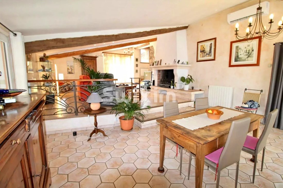 Estate in Centre, Vidauban, France 5 - 16204070