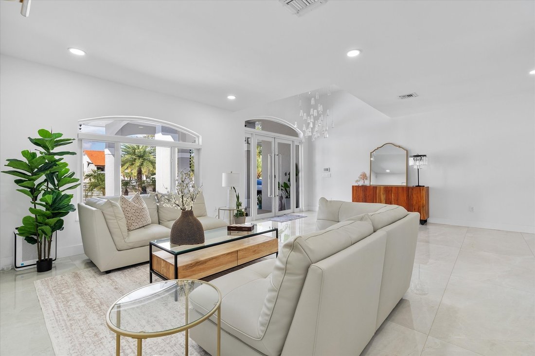 House in Miami, Florida, United States 5 - 17369784