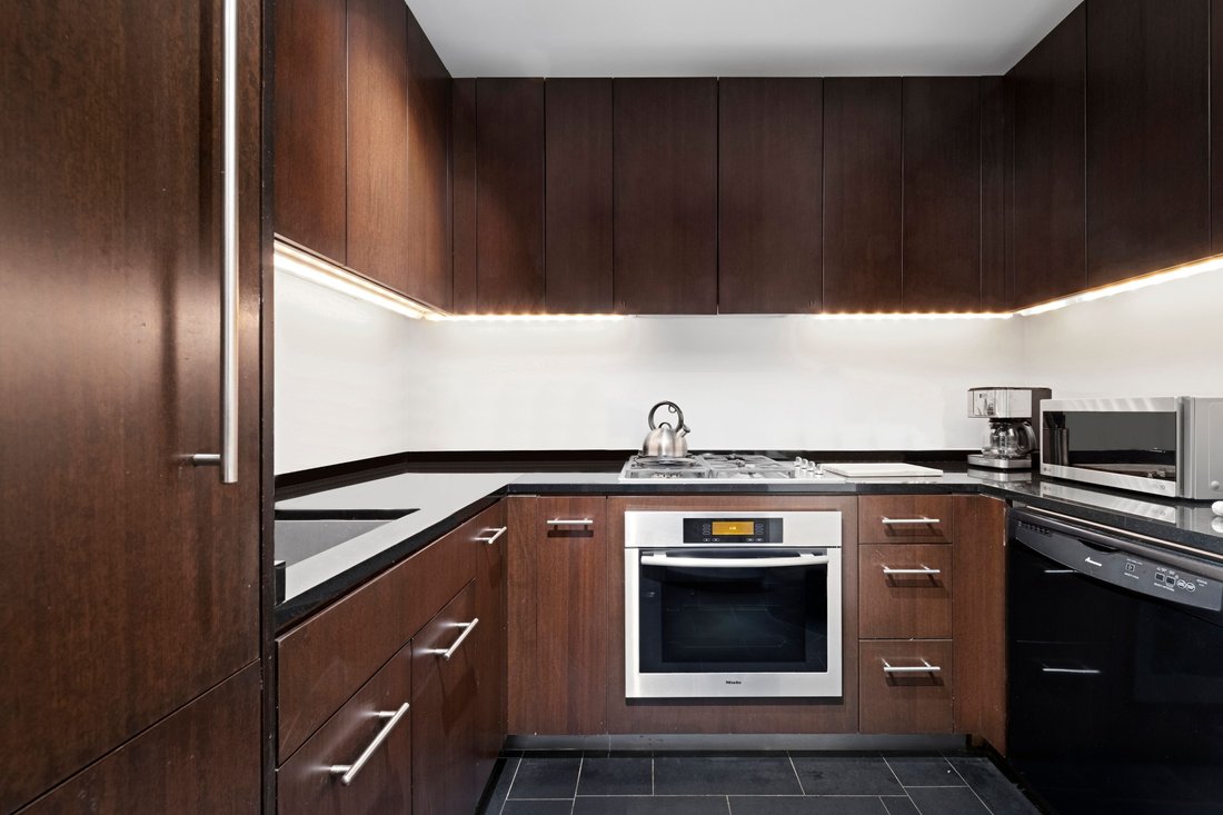 Condo in New York, New York, United States 3 - 17371686