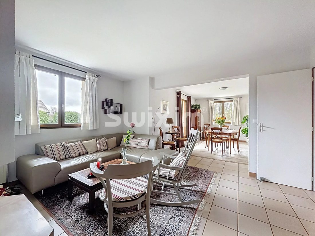 House in Divonne-les-Bains, Auvergne-Rhône-Alpes, France 3 - 16997119