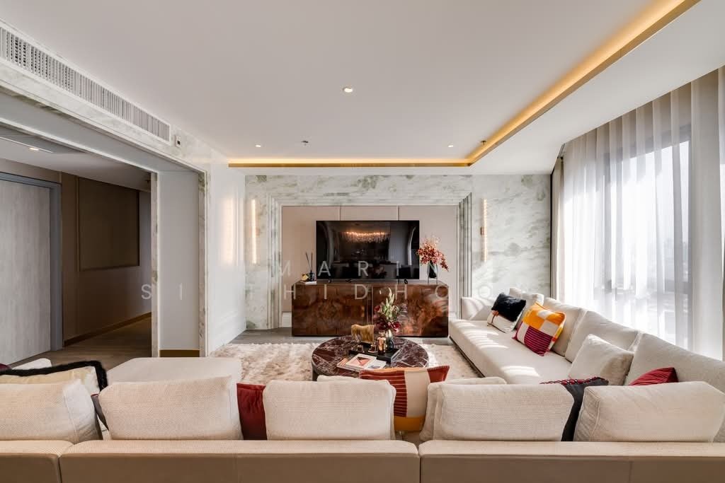 Condo in Khlong Toei, Krung Thep Maha Nakhon, Thailand 1 - 17368301