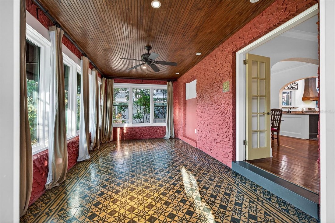 House in St. Petersburg, Florida, United States 4 - 17357156