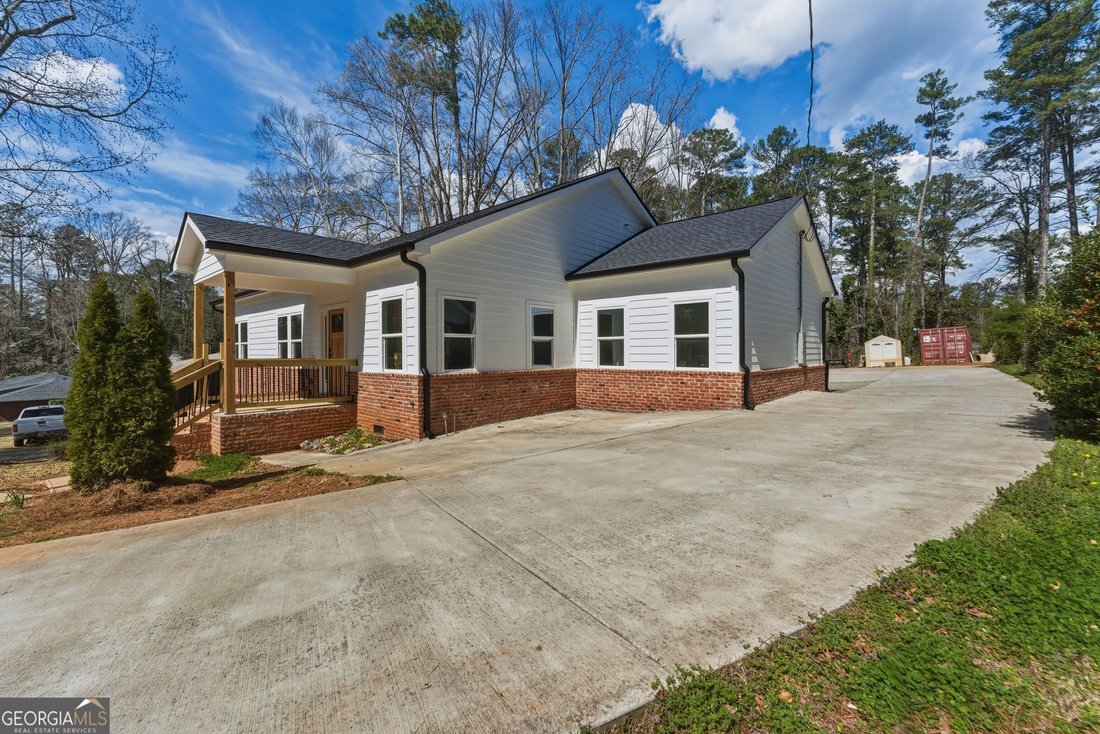 House in East Point, Georgia, United States 3 - 17228088