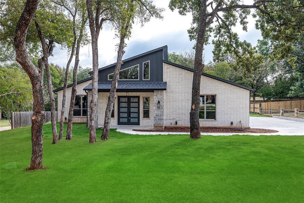 House in Granbury, Texas, United States 1 - 17357563