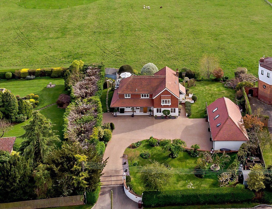 House in Sutton Valence, England 2 - 17356584