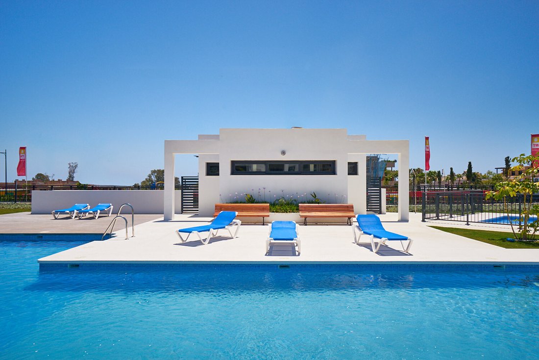 Apartment in Cancelada, Estepona, Andalusia 3 - 17371874