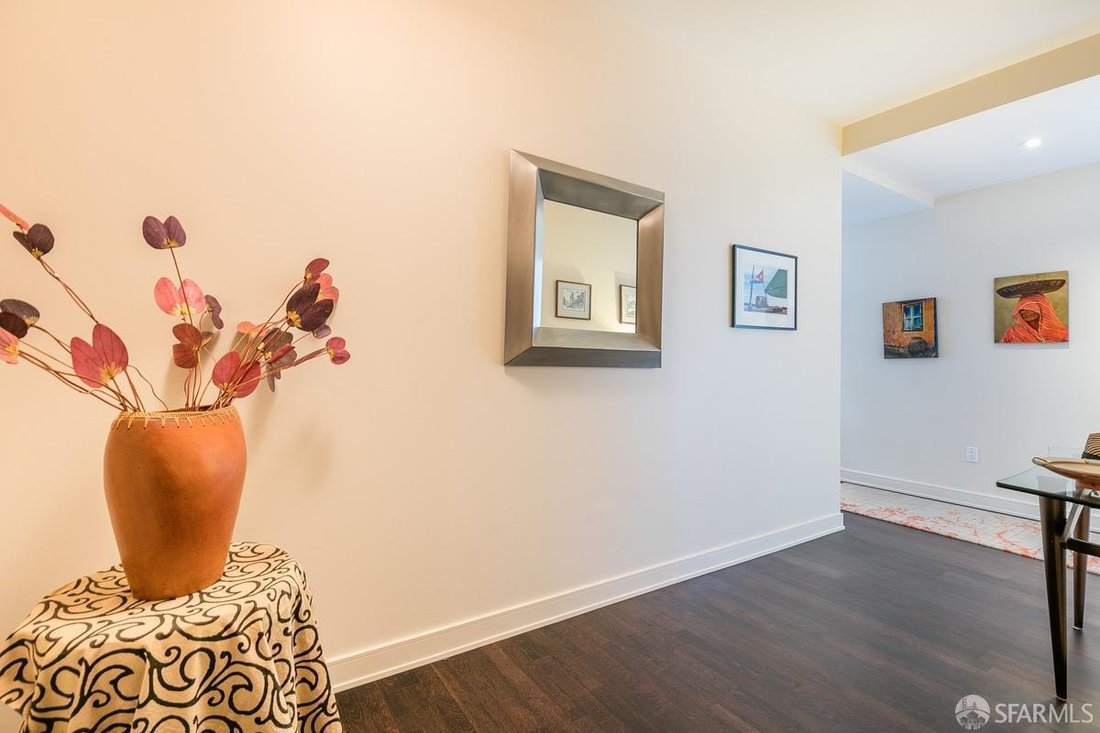 Condo in San Francisco, California, United States 3 - 17356305