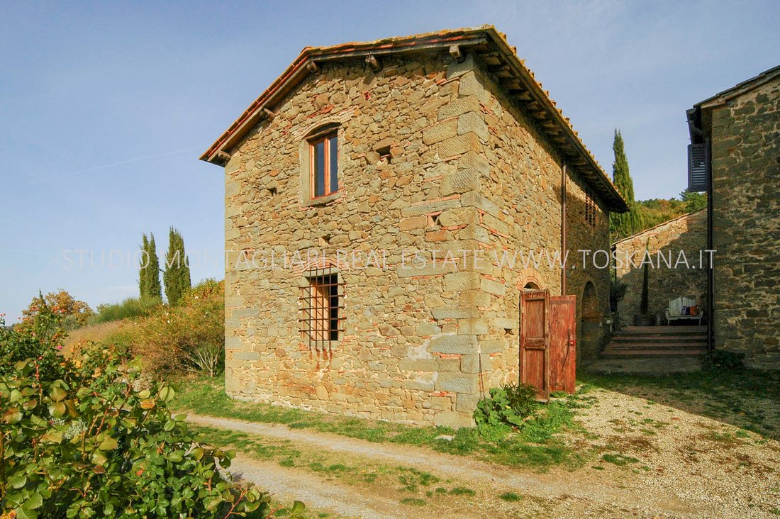House in Center, Greve in Chianti, Tuscany 3 - 17356505