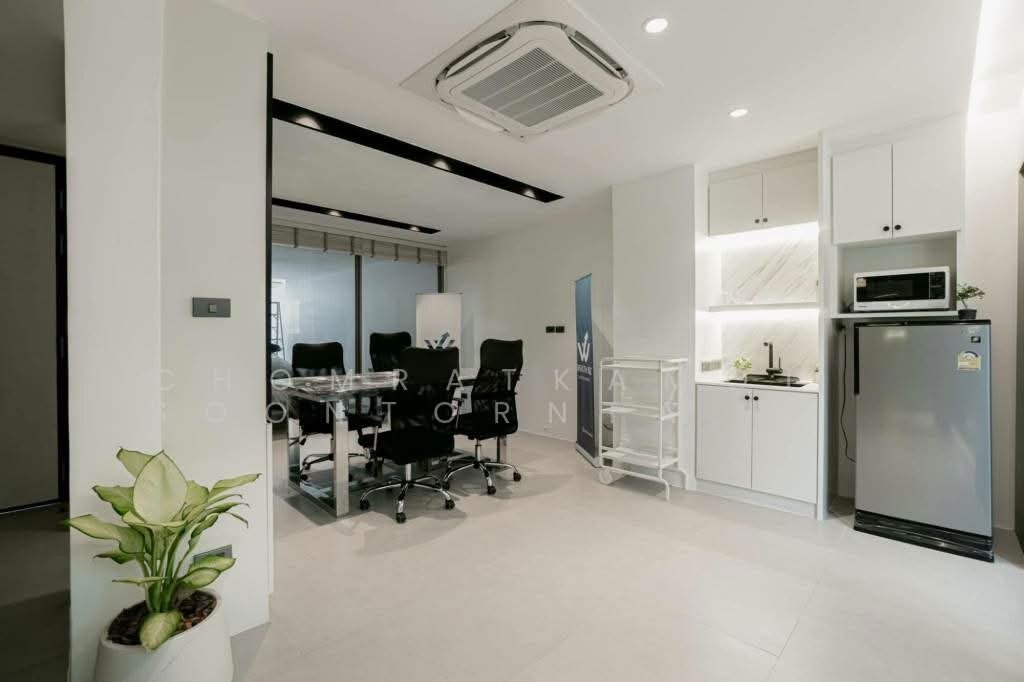 Townhouse in Chatuchak, Krung Thep Maha Nakhon, Thailand 5 - 17369025