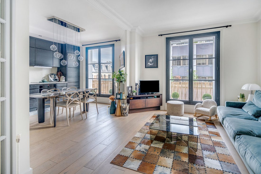Apartment in Violet Commerce, Paris 15e Arrondissement, Paris 2 - 17368281