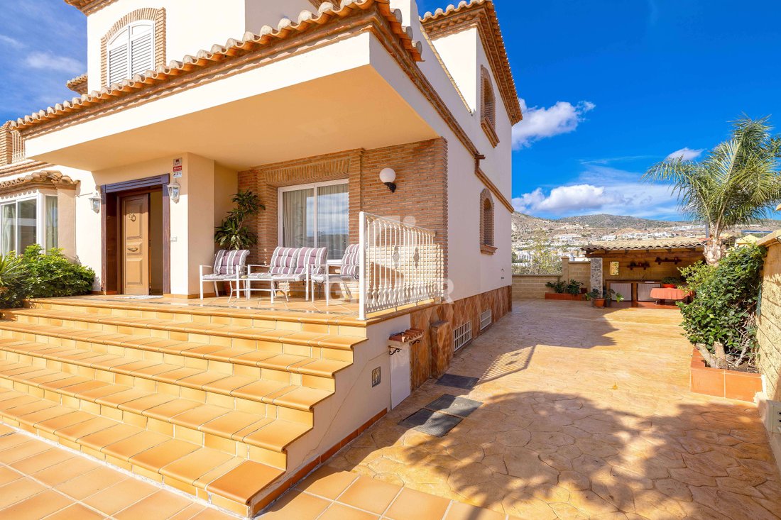 Villa in Barrio Salamanca, Madrid, Spain 4 - 17365502