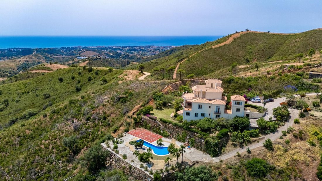 Villa in Estepona, Andalusia, Spain 1 - 17369734