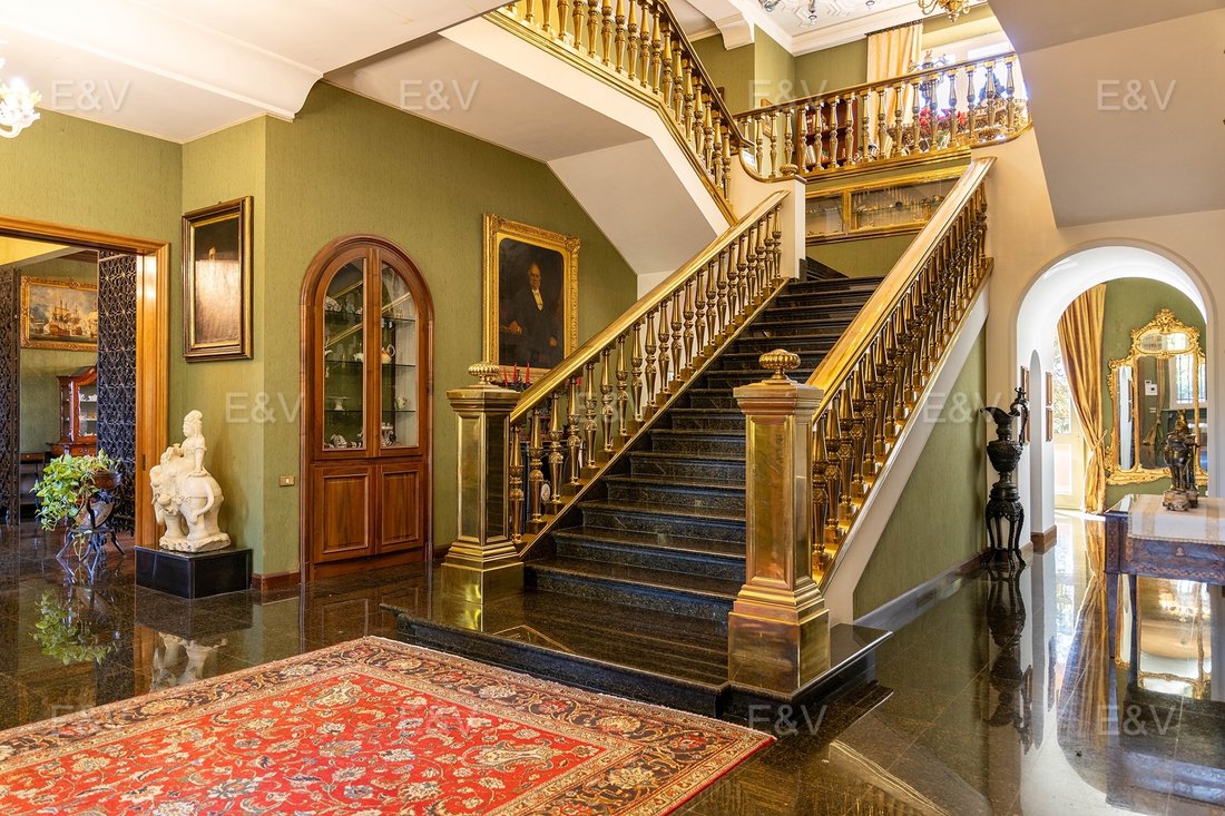 Villa in Corciano, Umbria, Italy 2 - 16621279
