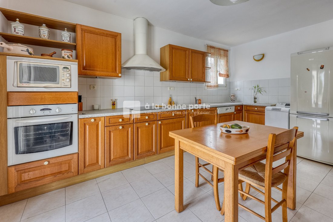Villa in Saint-Cyr-sur-Mer, Provence-Alpes-Côte d'Azur, France 5 - 17368045