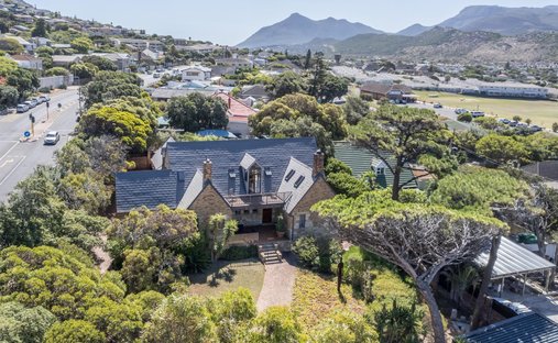 Villa in Fish Hoek, South Peninsula, Kapstadt 1