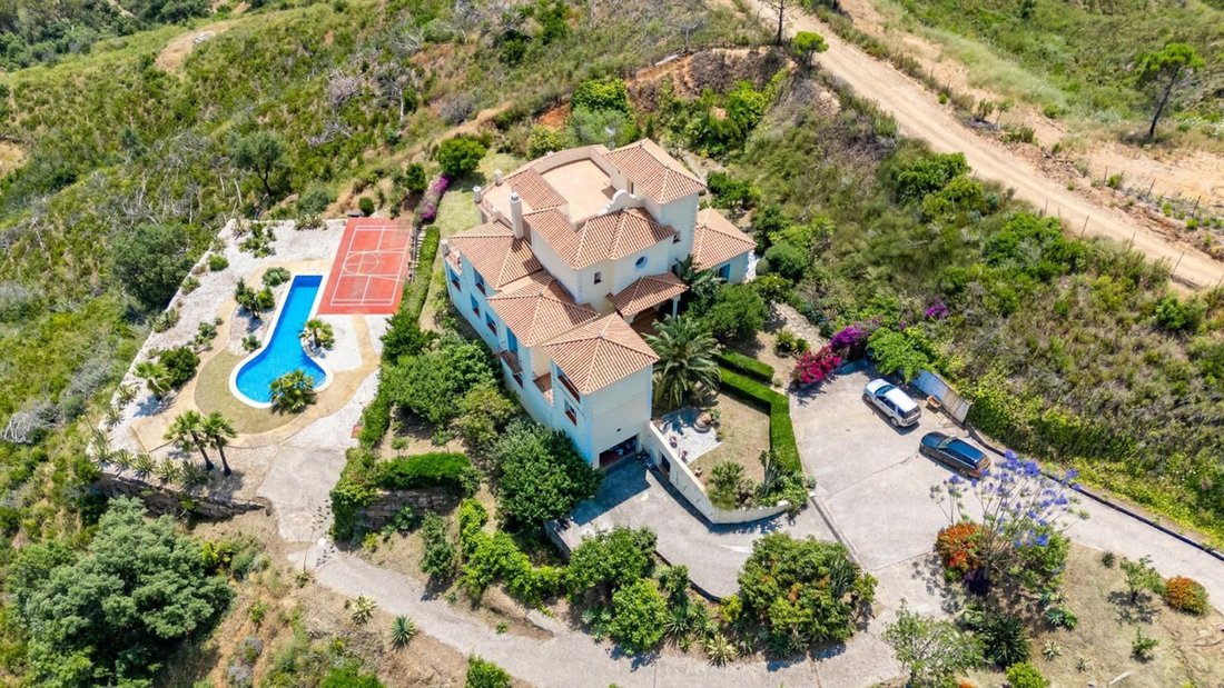 Villa in Estepona, Andalusia, Spain 4 - 17369734