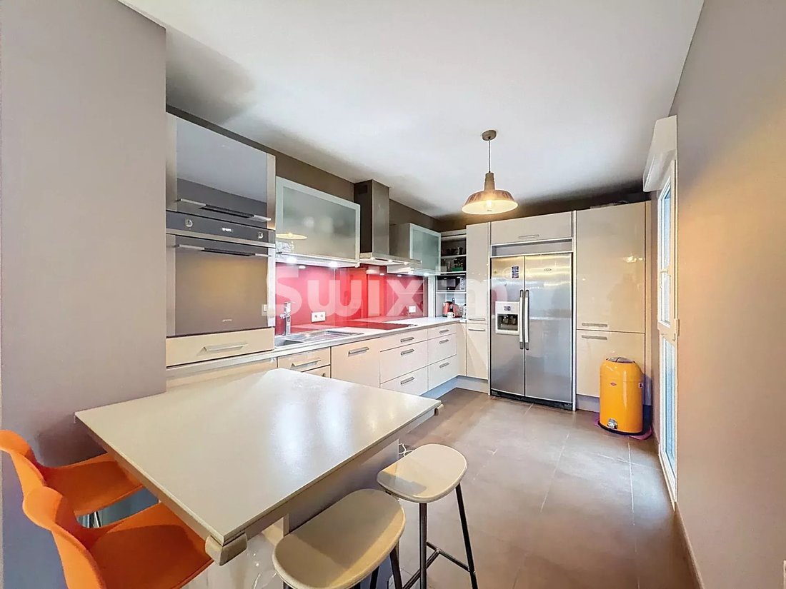 Apartment in Ferney-Voltaire, Auvergne-Rhône-Alpes, France 2 - 16801211