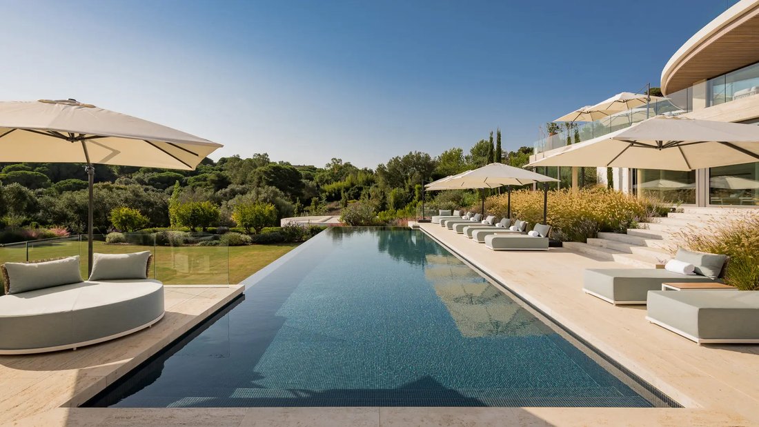 Villa in Sotogrande, San Roque, Andalusia 5 - 15466740