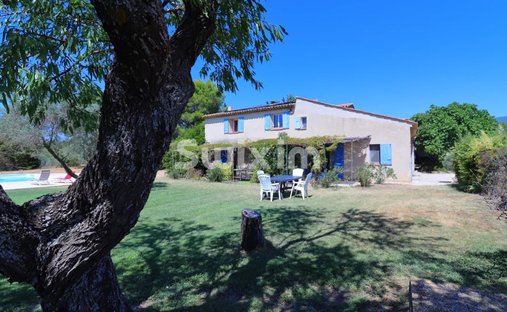Cucuron, Provence-Alpes-Côte d'Azur, France 1