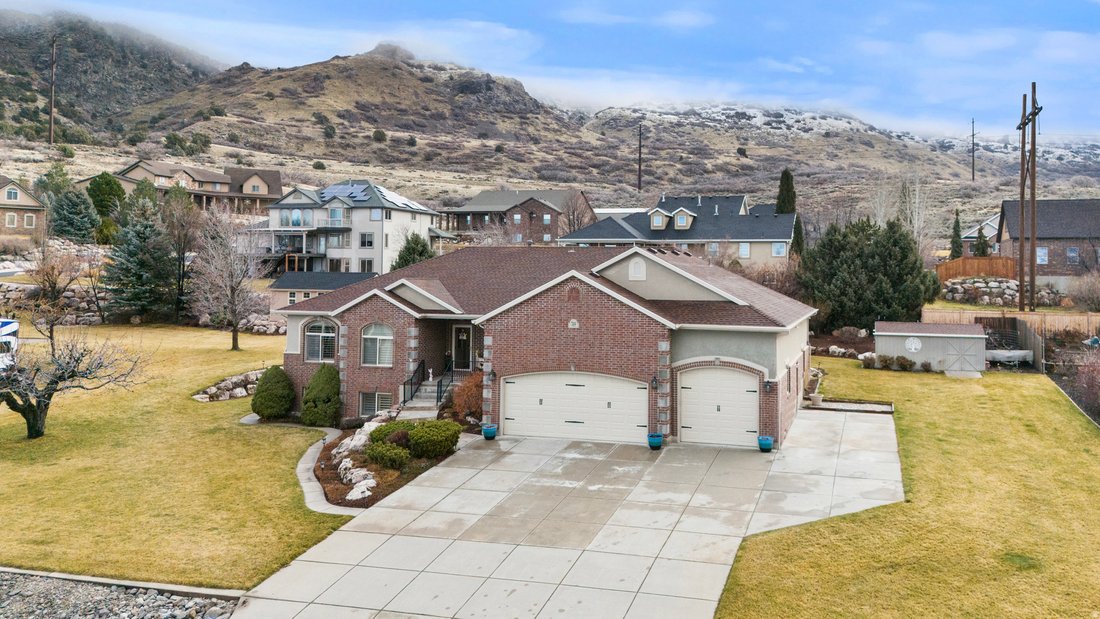 House in Willard, Utah, United States 4 - 17359477