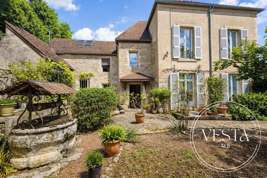 House in Malain, Bourgogne – Franche-Comté, France 1 - 17362586