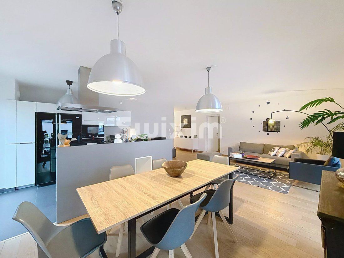 Apartment in Divonne-les-Bains, Auvergne-Rhône-Alpes, France 2 - 17136327