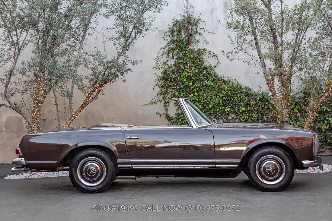 Mercedes-Benz 230SL in Los Angeles, CA 4 - 17369958